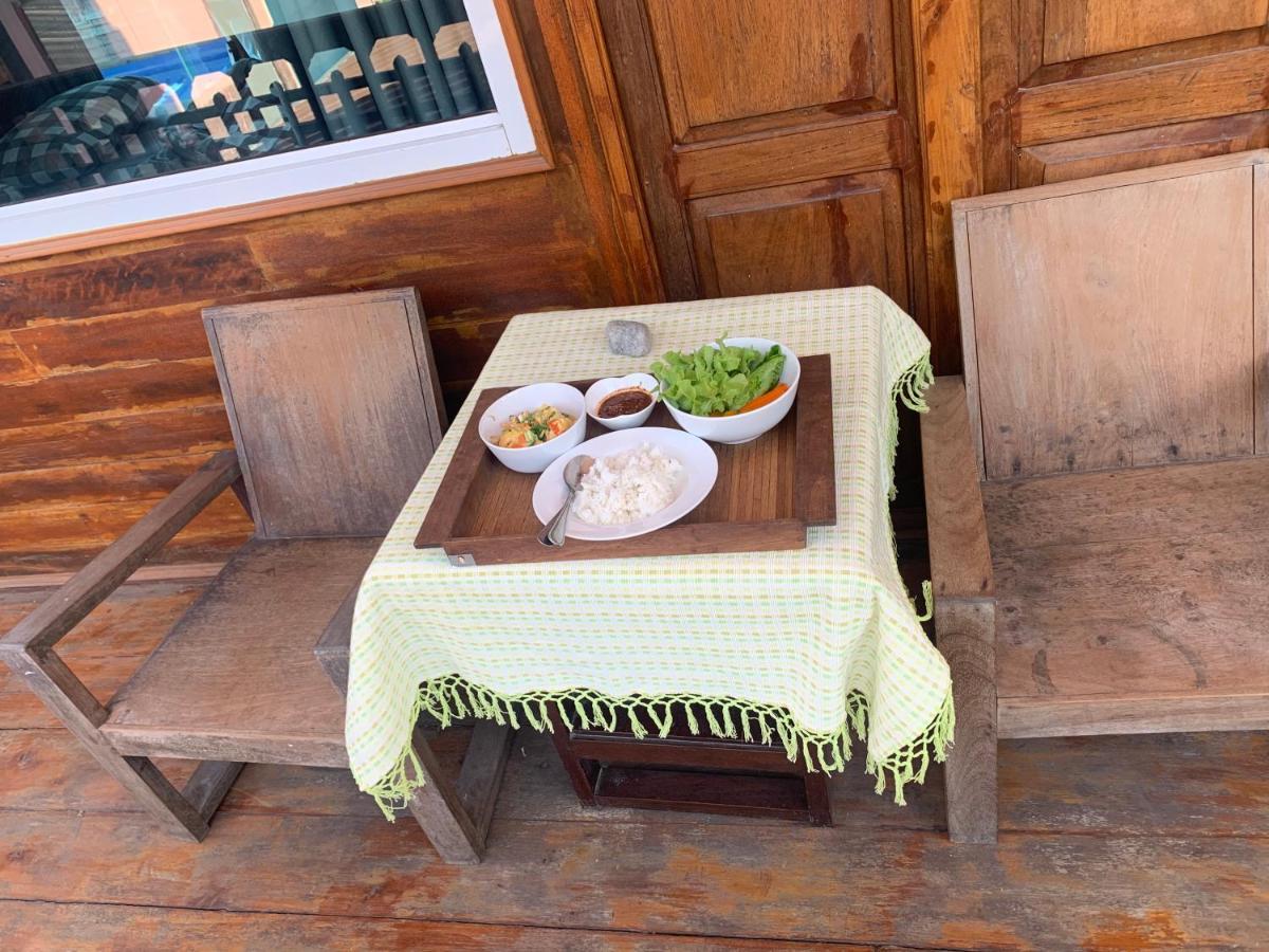 Une Jai Place เรือนอุ่นใจ Phimai Zewnętrze zdjęcie