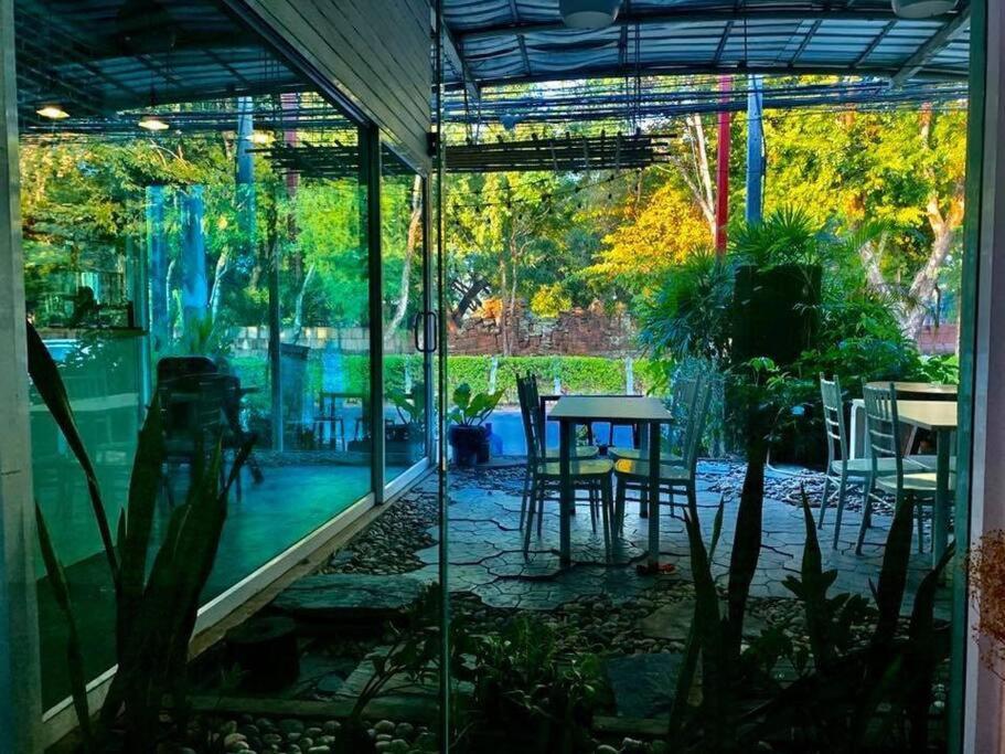Une Jai Place เรือนอุ่นใจ Phimai Zewnętrze zdjęcie
