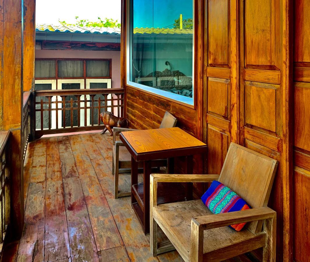 Une Jai Place เรือนอุ่นใจ Phimai Zewnętrze zdjęcie